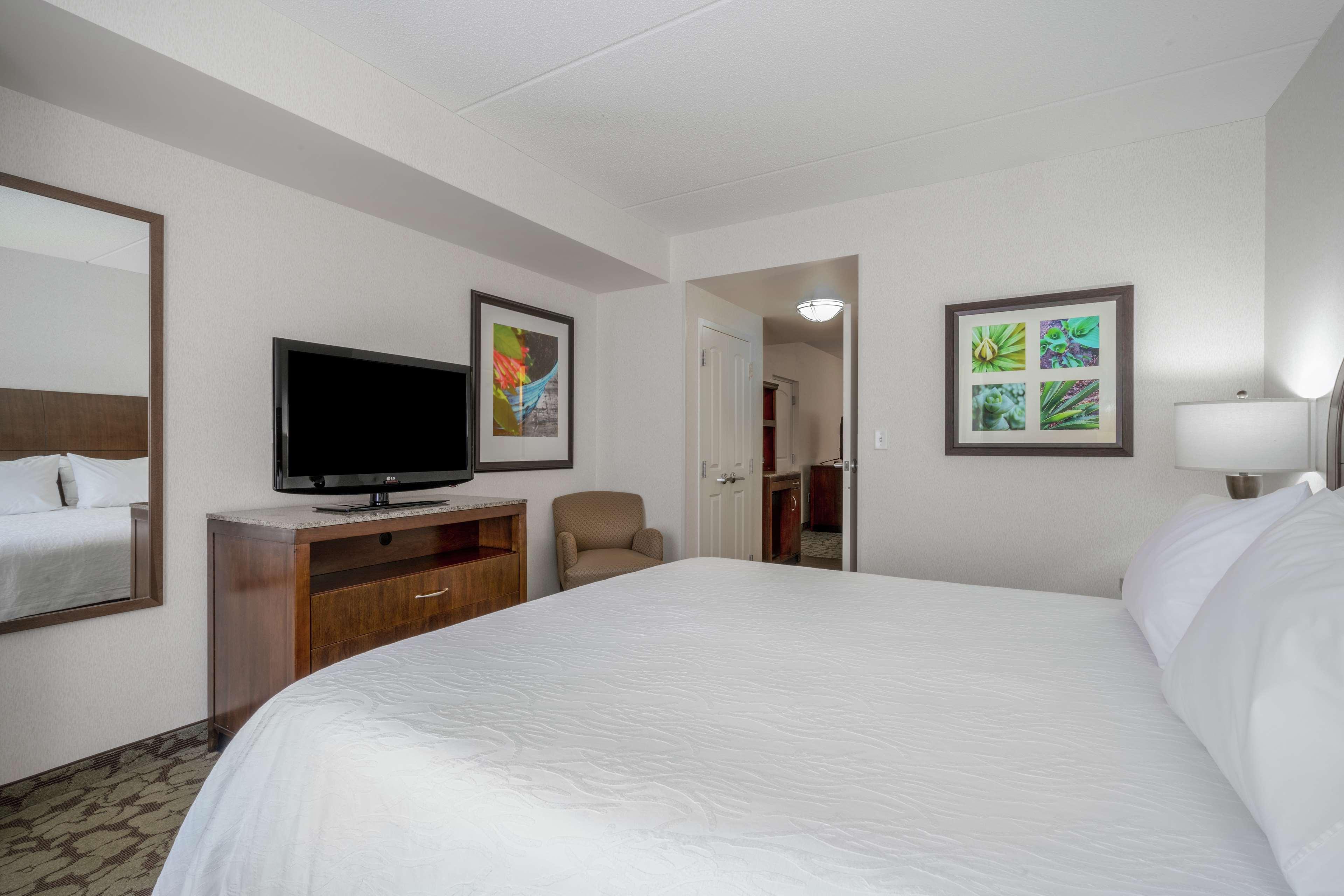 Hilton Garden Inn Valley Forge/Oaks Buitenkant foto